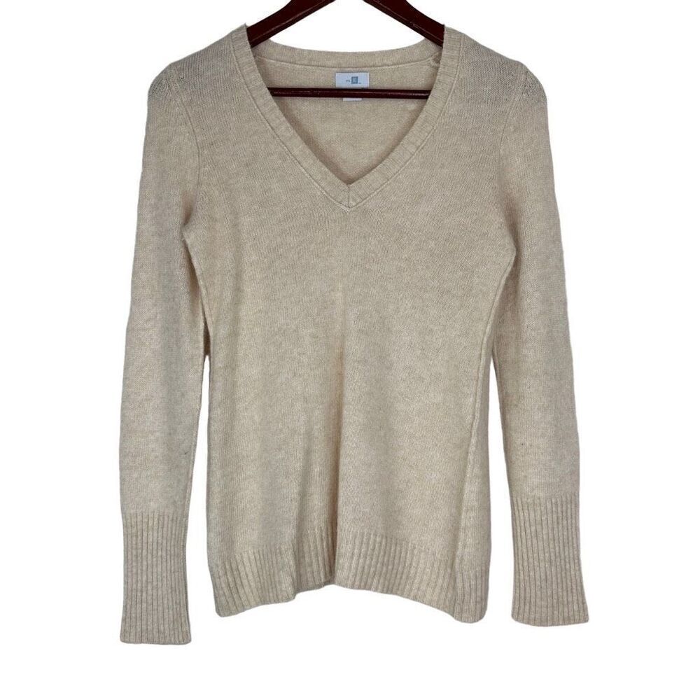 mE Wool & Angora Blend Vneck Sweater Womens Medium Minimalist Cozy‎ Cream